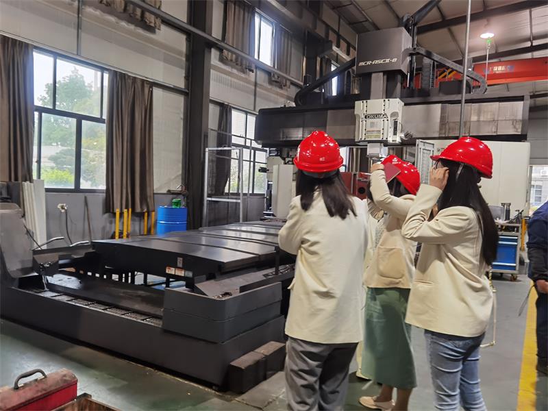OTURN Gantry Type CNC Milling Machine (1)
